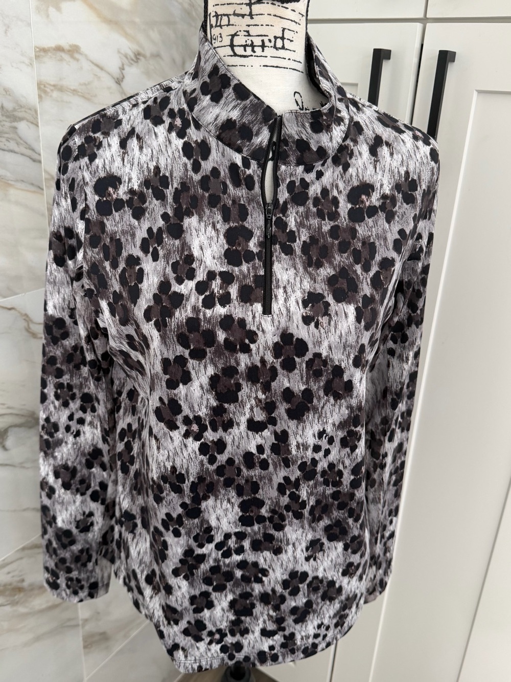 Women’s IBKUL Mock Neck Leopard Print Quarter Zip Golf Tennis Sun 50% SPF